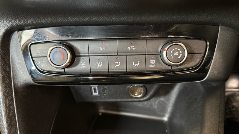 Vauxhall Corsa 1.2 Design 5dr Petrol Hatchback